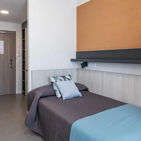 Residencia Universitaria Resa Campus 旅馆