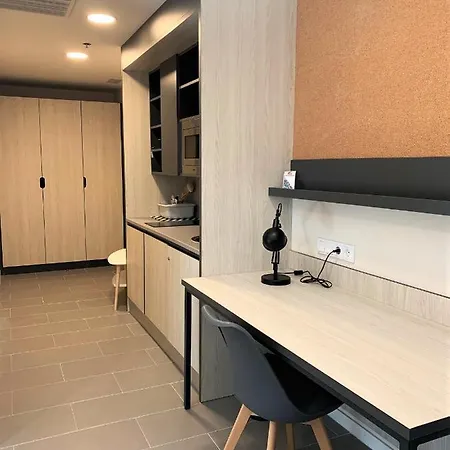 Residencia Universitaria Resa Campus 旅馆